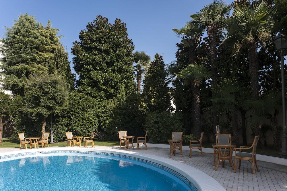 Hotel Due Torri Abano Terme Eksteriør billede