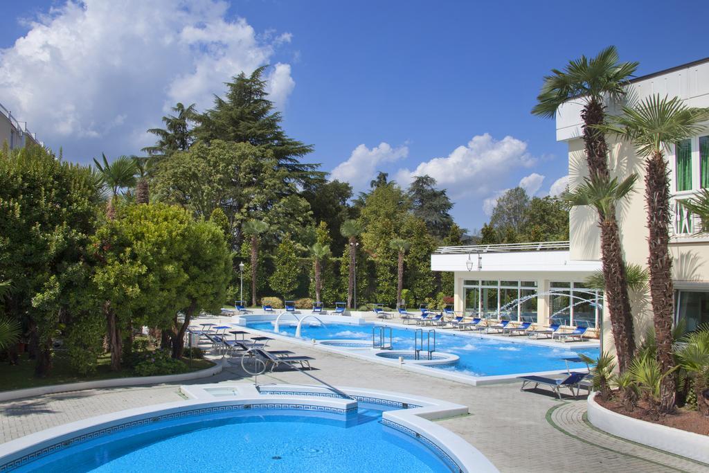 Hotel Due Torri Abano Terme Eksteriør billede