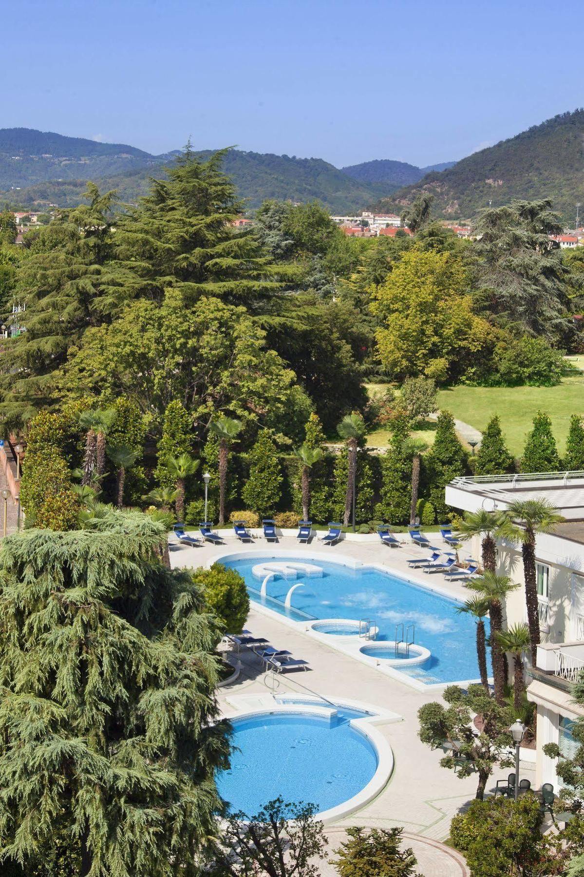 Hotel Due Torri Abano Terme Eksteriør billede
